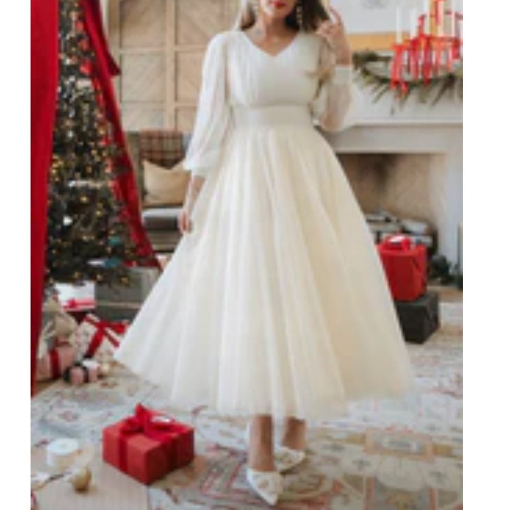 Elegant Cream Evening Gown
